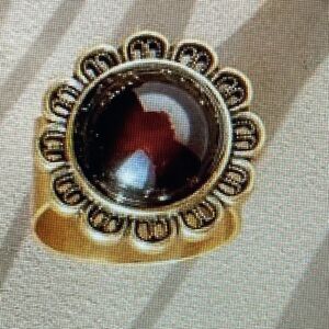 Alex and Ani Vintage Sixty Six Cabochon Garnet Floral Ring